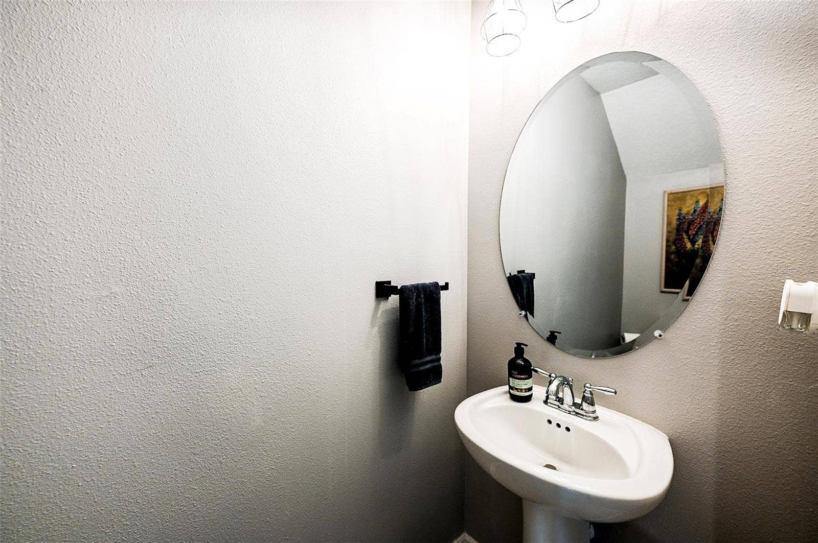 6130 FAIRMONT LANE, Palmetto, FL 34221 Powder Bathroom