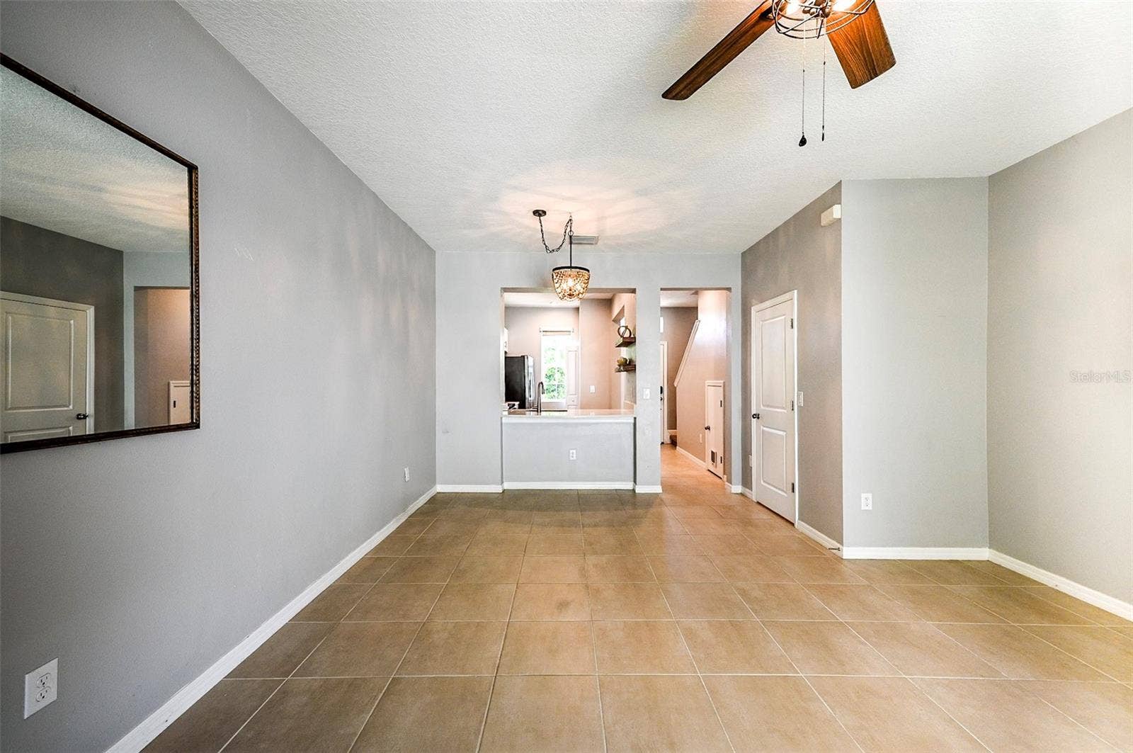 6130 FAIRMONT LANE, Palmetto, FL 34221 Living room