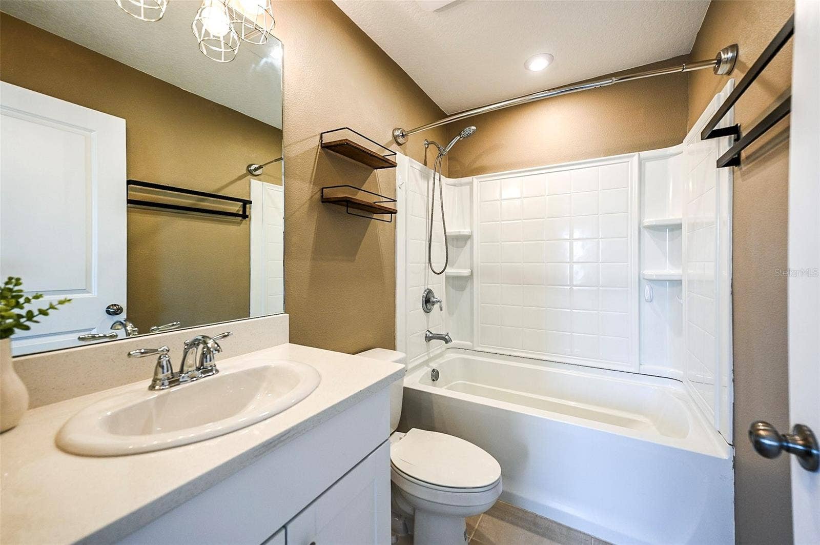 6130 FAIRMONT LANE, Palmetto, FL 34221 Second Bedroom En Suite