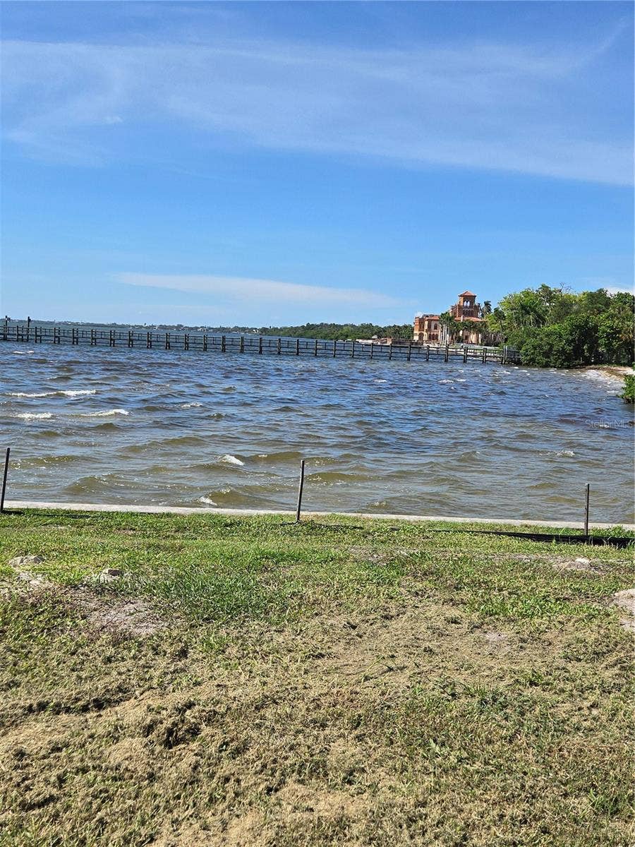 Property photo for 337 N SHORE DRIVE, Sarasota, FL