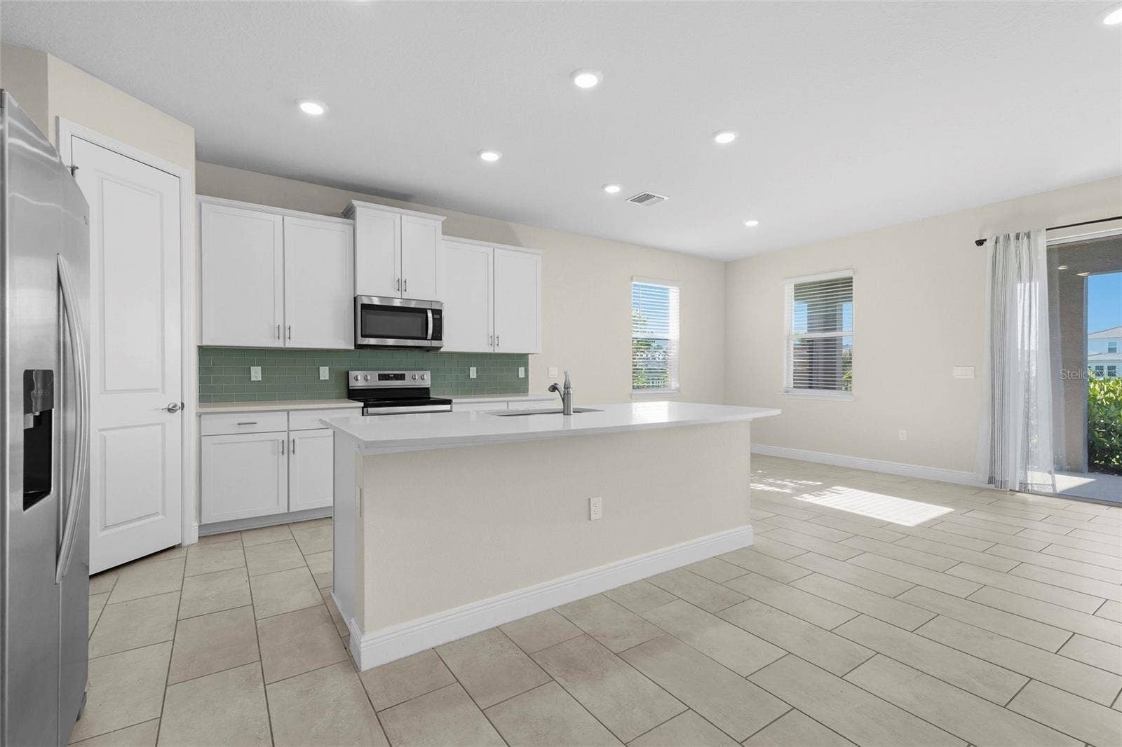 18030 TAVERNSIDE TRAIL, Bradenton, FL 34211 Kitchen