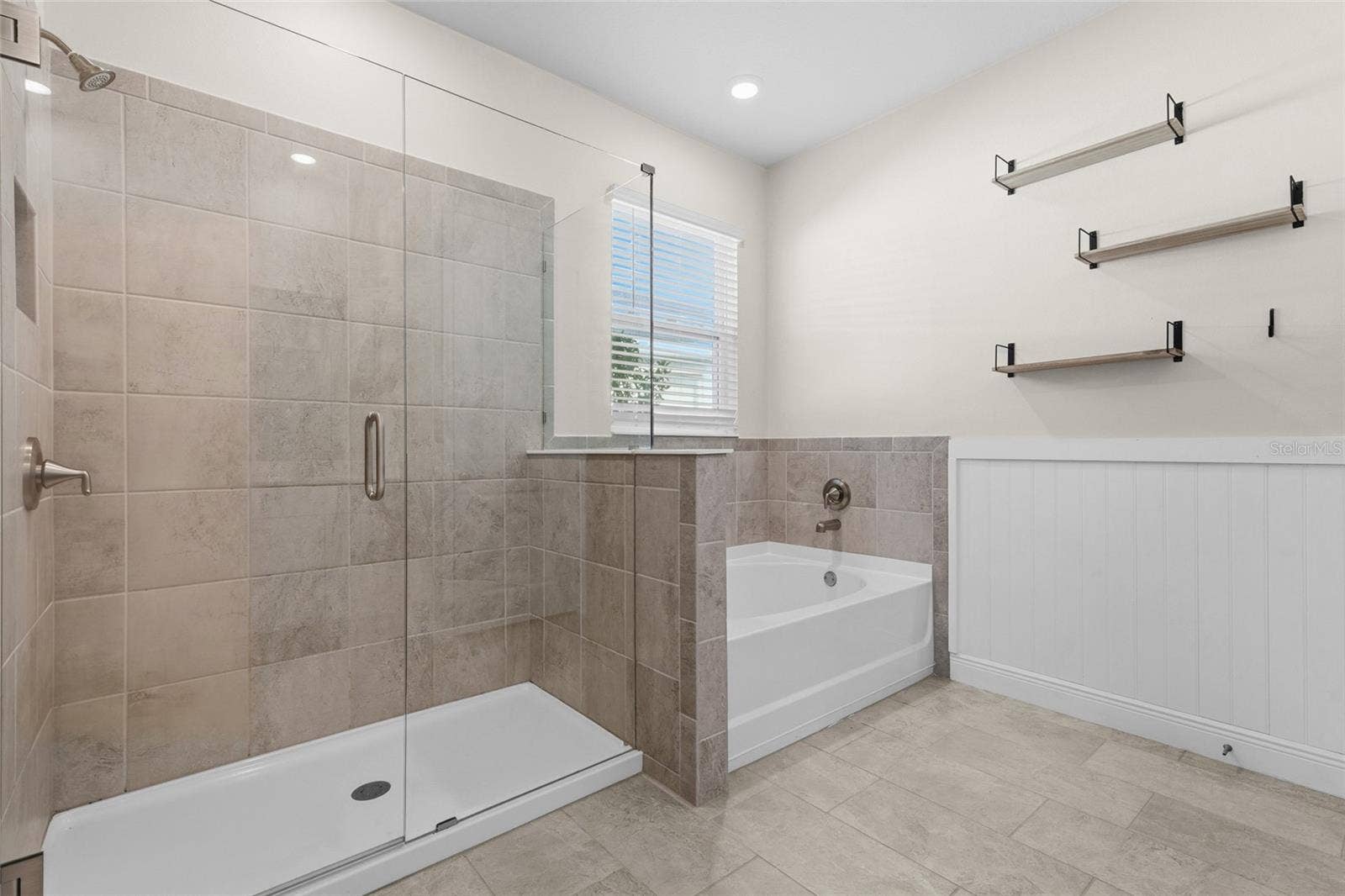 18030 TAVERNSIDE TRAIL, Bradenton, FL 34211 Primary ensuite