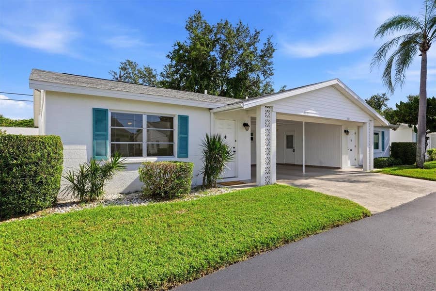 Property photo for 6039 CORAL WAY, Bradenton, FL