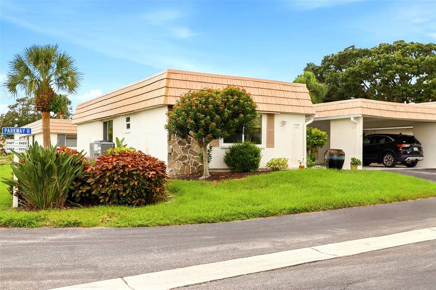 Property photo for 2407 RIVERBLUFF PARKWAY, #V-226, Sarasota, FL