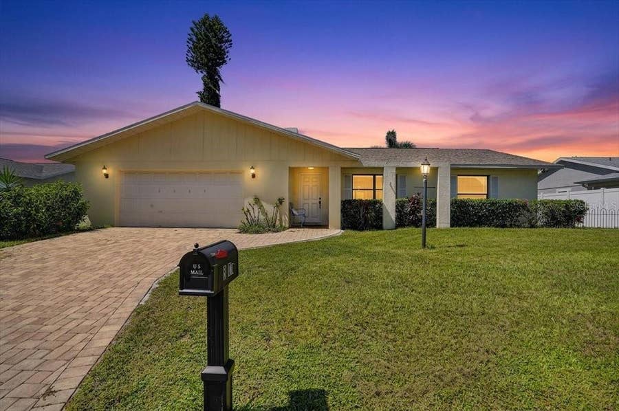 Property photo for 5031 BRANDEIS CIRCLE S, Sarasota, FL