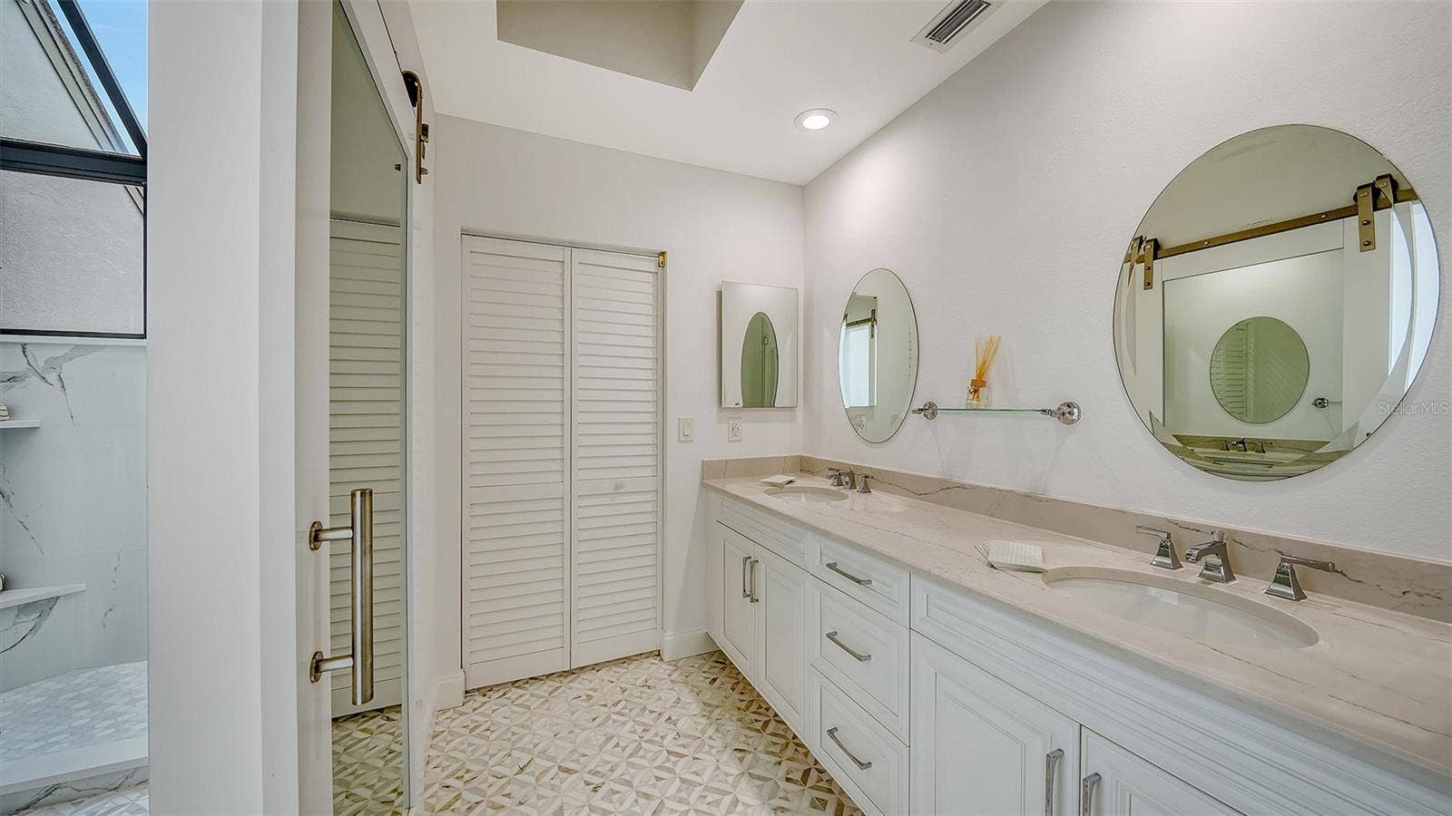 BEAUTIFUL PRIMARY ENSUITE BATHROOM