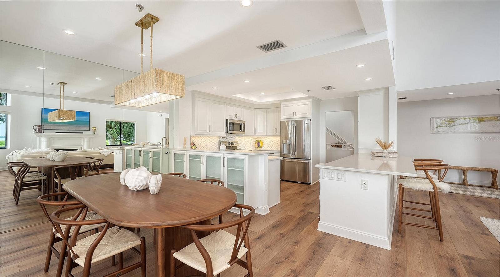 WHAT A FUN SPACE FOR PARTIES & FAMILY GATHERINGS