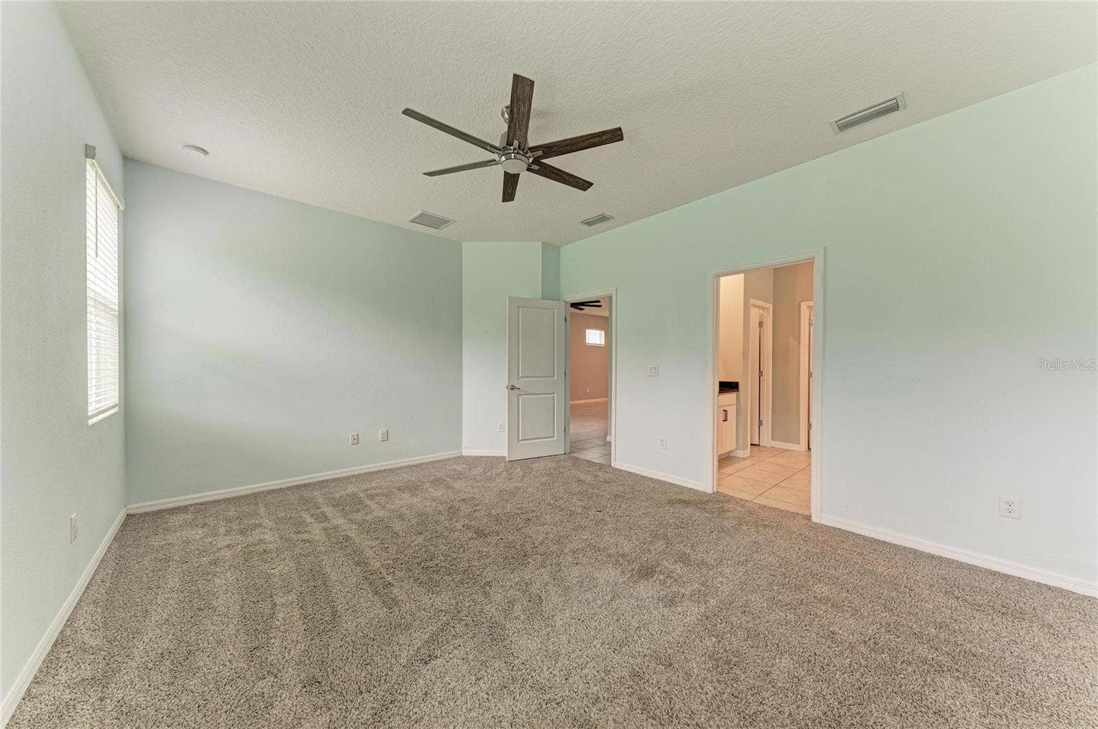 5834 BUNGALOW GROVE COURT, Palmetto, FL 34221 5834 BUNGALOW GROVE COURT, Palmetto, FL 34221