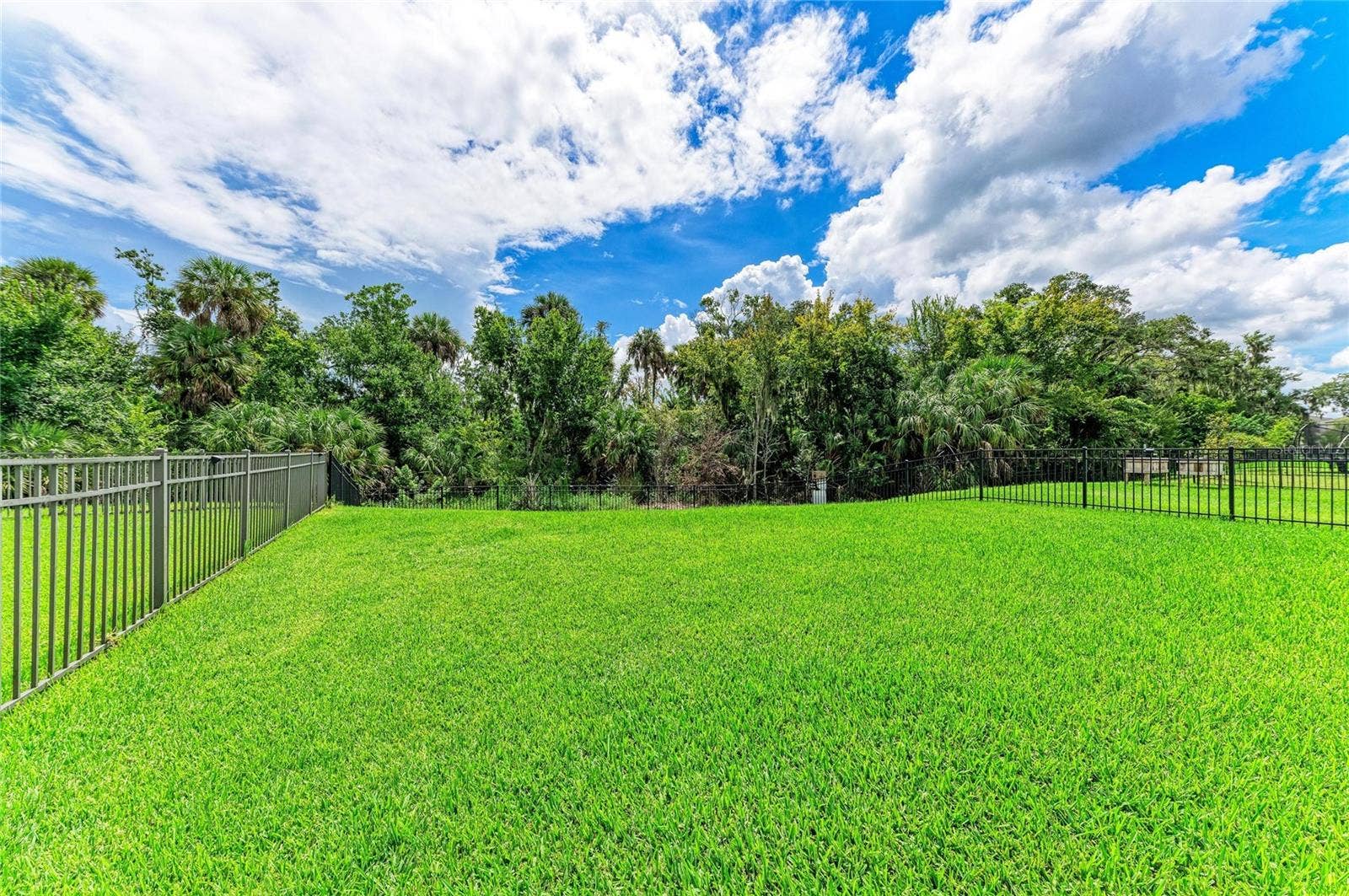 5834 BUNGALOW GROVE COURT, Palmetto, FL 34221 5834 BUNGALOW GROVE COURT, Palmetto, FL 34221