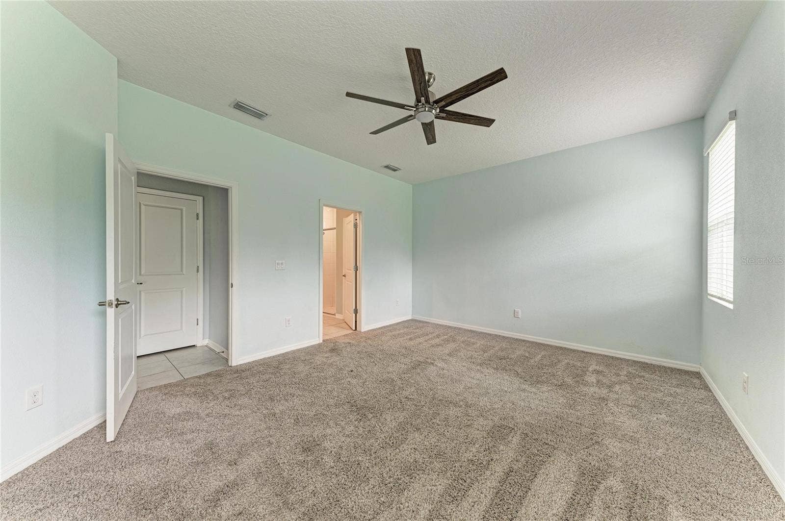 5834 BUNGALOW GROVE COURT, Palmetto, FL 34221 5834 BUNGALOW GROVE COURT, Palmetto, FL 34221