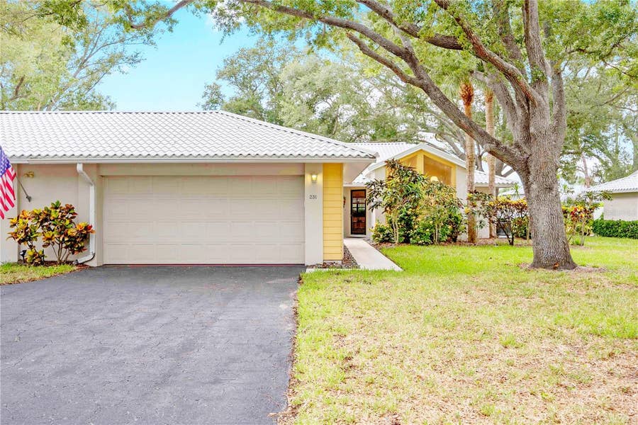 Property photo for 231 SOUTHAMPTON LANE, #277, Venice, FL