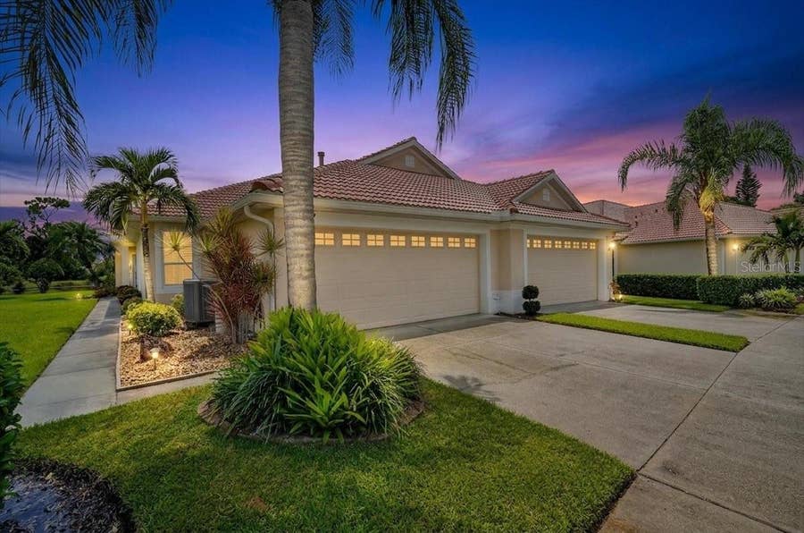 Property photo for 5037 WHISPERING OAKS DRIVE, North Port, FL