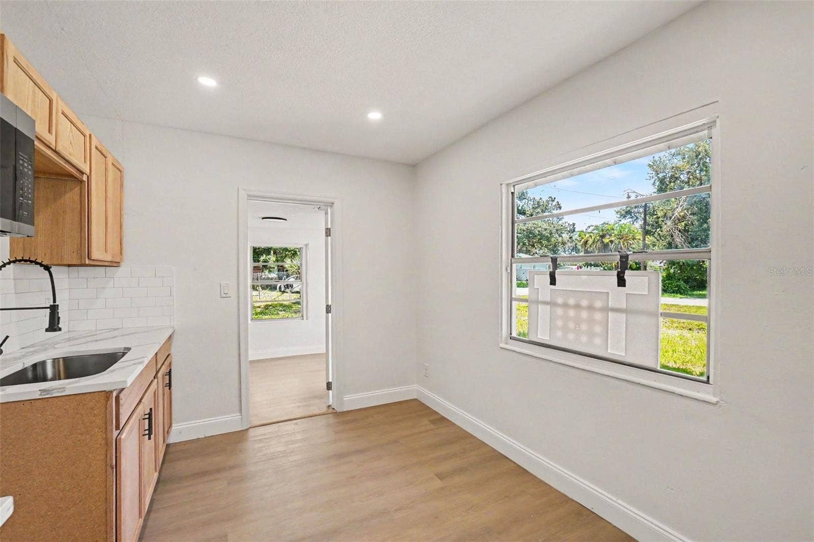 220 29TH STREET E, Palmetto, FL 34221 220 29TH STREET E, Palmetto, FL 34221