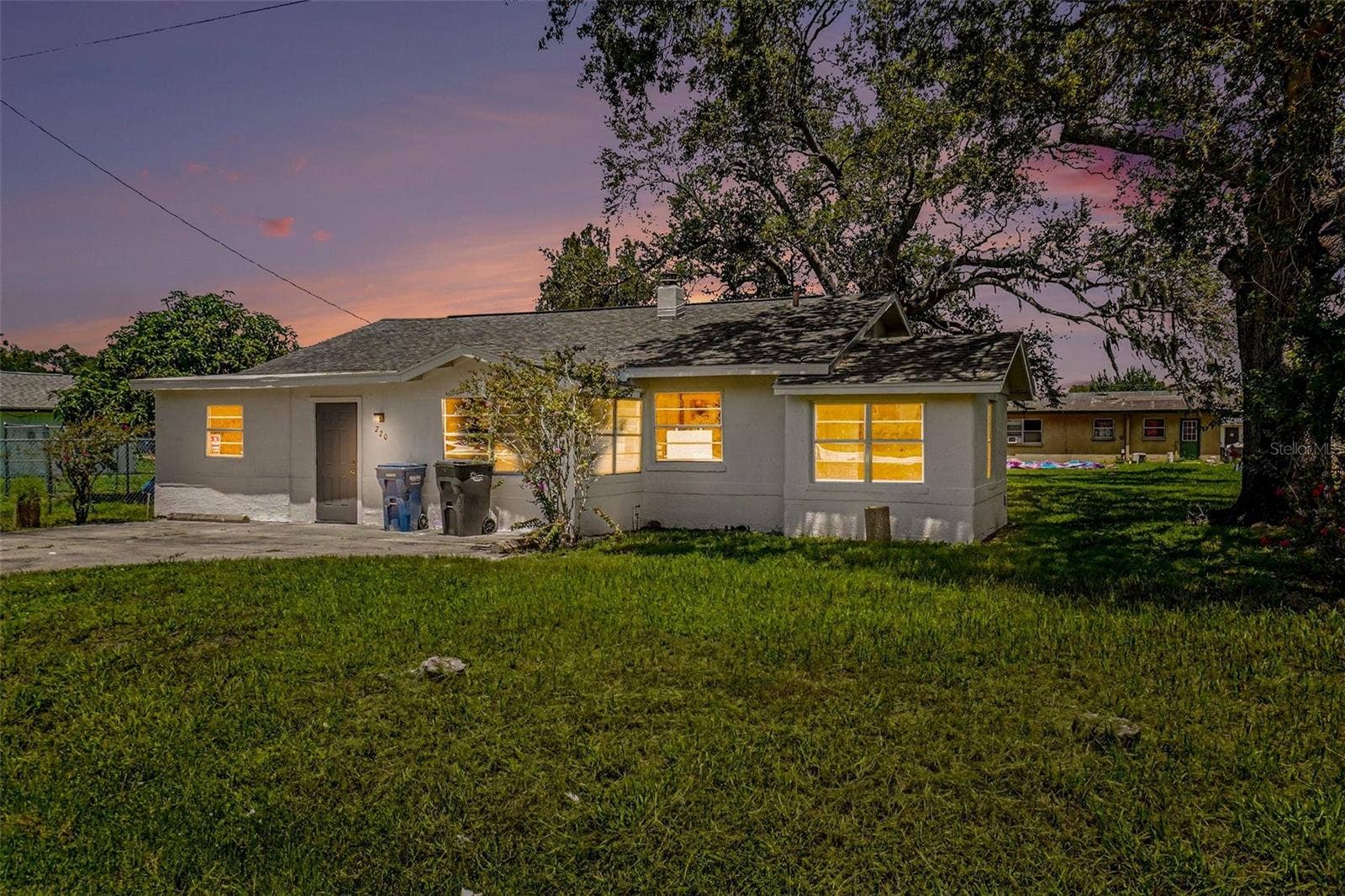 220 29TH STREET E, Palmetto, FL 34221 220 29TH STREET E, Palmetto, FL 34221