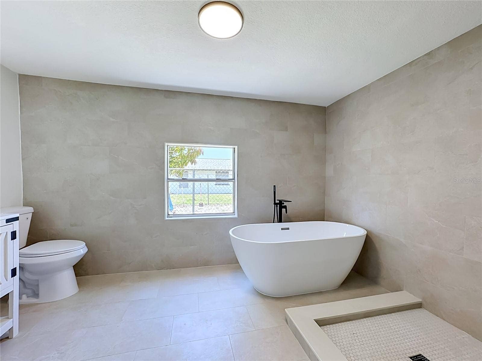 220 29TH STREET E, Palmetto, FL 34221 220 29TH STREET E, Palmetto, FL 34221