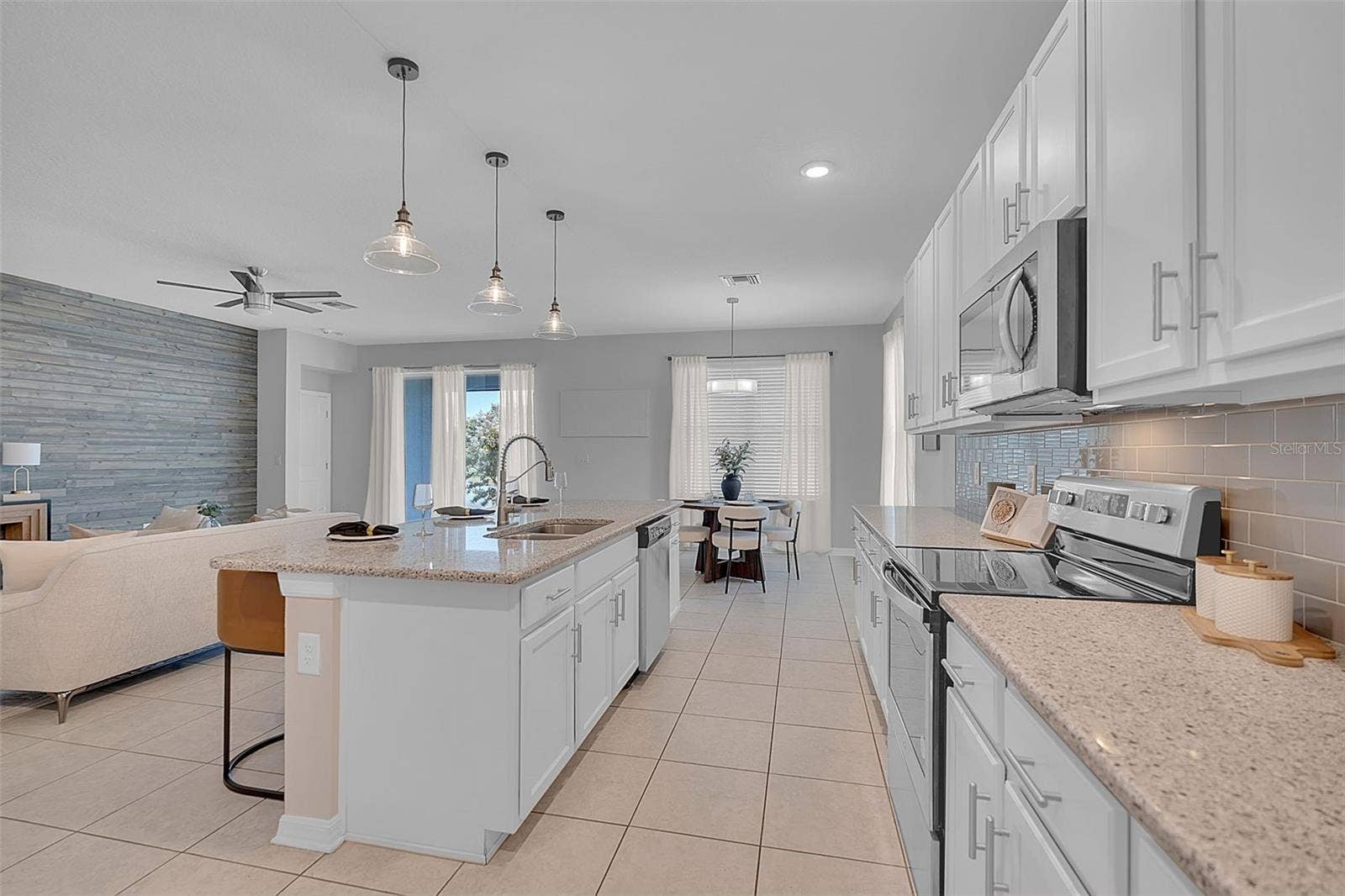 4505 WINDY HAMMOCK WAY, Palmetto, FL 34221 4505 WINDY HAMMOCK WAY, Palmetto, FL 34221