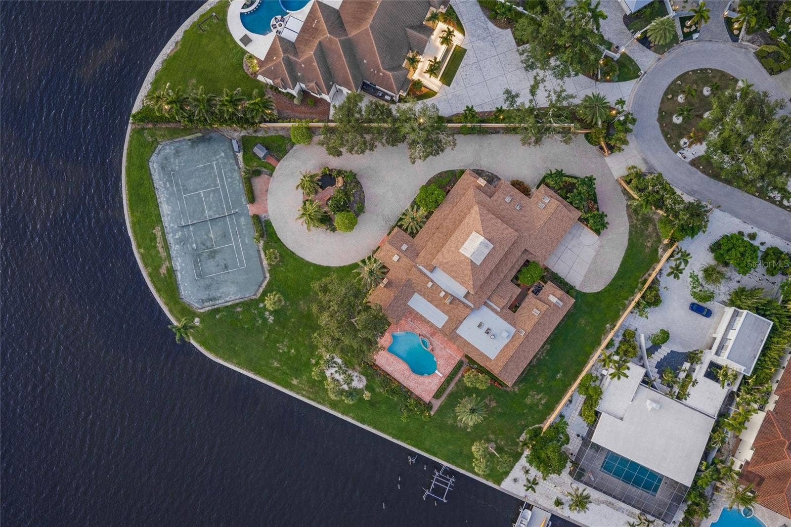 1136 N LAKE SHORE DRIVE, Sarasota, FL 34231 1136 N LAKE SHORE DRIVE, Sarasota, FL 34231