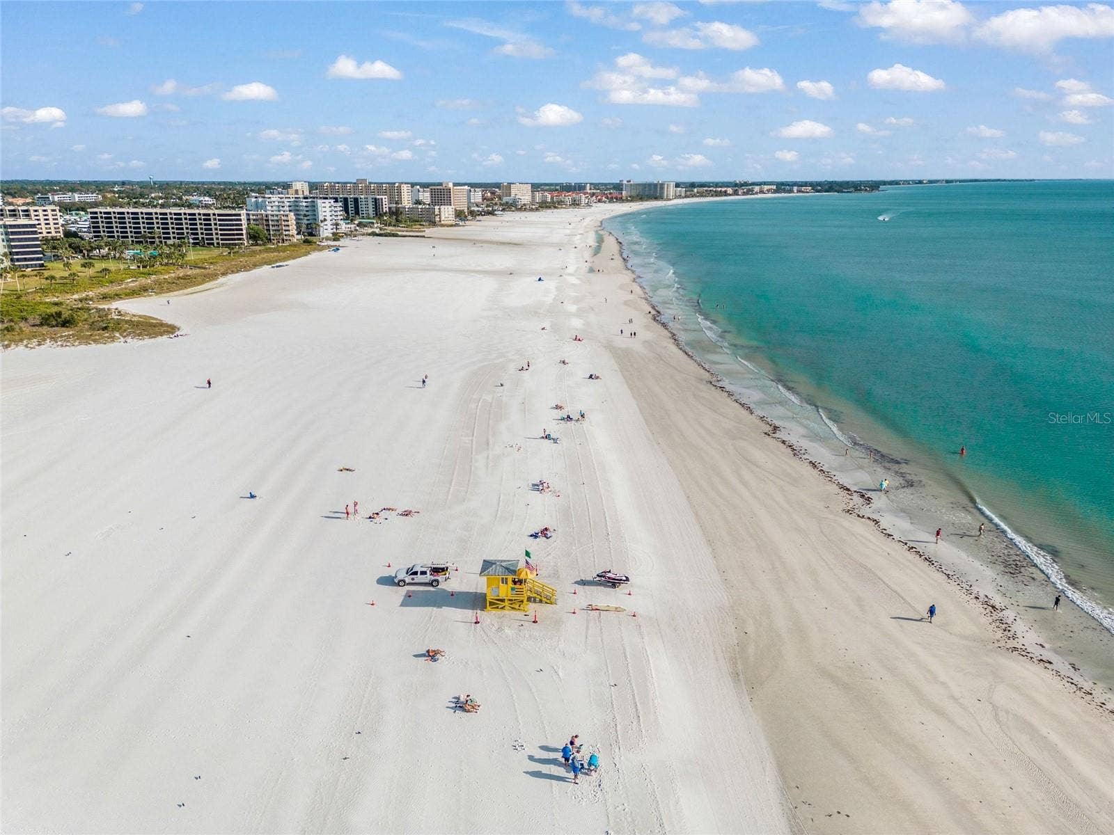 1136 N LAKE SHORE DRIVE, Sarasota, FL 34231 1136 N LAKE SHORE DRIVE, Sarasota, FL 34231