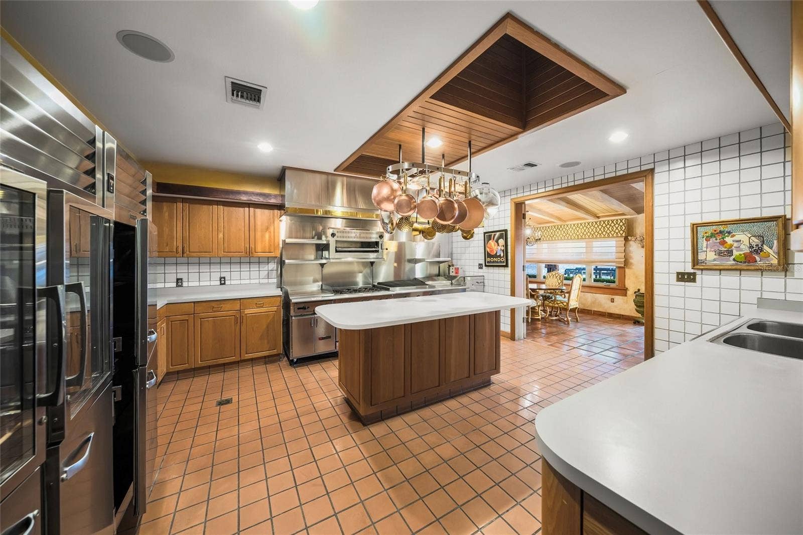 1136 N LAKE SHORE DRIVE, Sarasota, FL 34231 1136 N LAKE SHORE DRIVE, Sarasota, FL 34231
