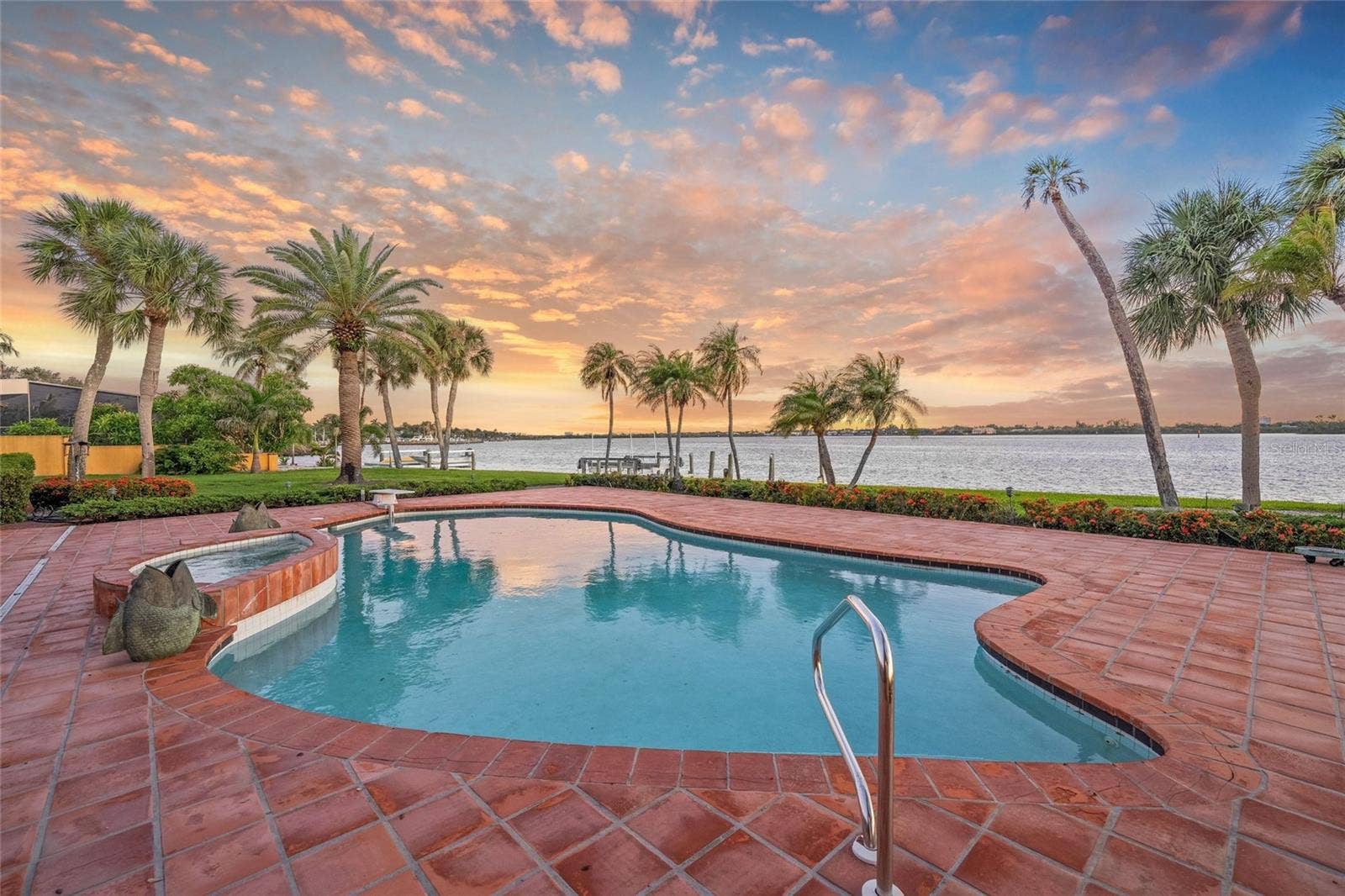 1136 N LAKE SHORE DRIVE, Sarasota, FL 34231 1136 N LAKE SHORE DRIVE, Sarasota, FL 34231