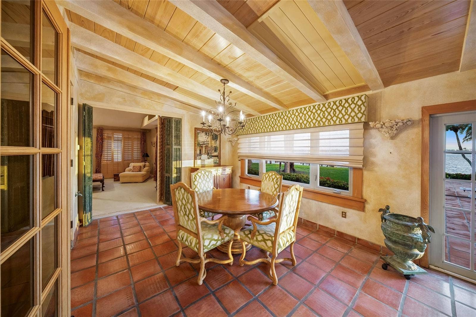 1136 N LAKE SHORE DRIVE, Sarasota, FL 34231 1136 N LAKE SHORE DRIVE, Sarasota, FL 34231