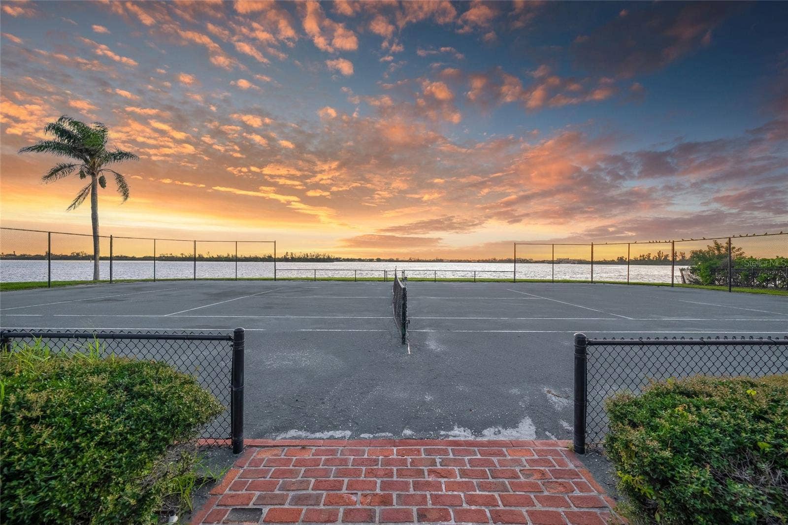 1136 N LAKE SHORE DRIVE, Sarasota, FL 34231 1136 N LAKE SHORE DRIVE, Sarasota, FL 34231