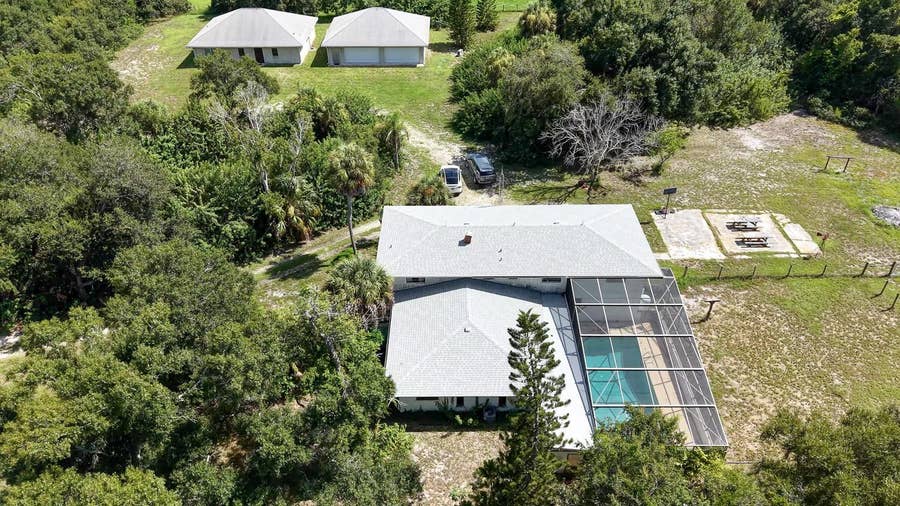 Property photo for 411 BRISTOL LANE, Nokomis, FL
