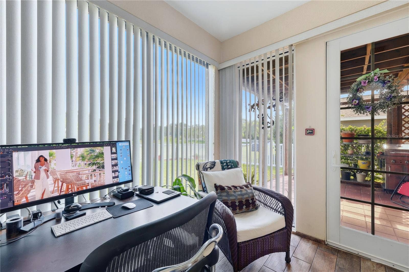 5310 72ND STREET E, Palmetto, FL 34221 Florida room/Flex Room. Access to outisde patio & yard