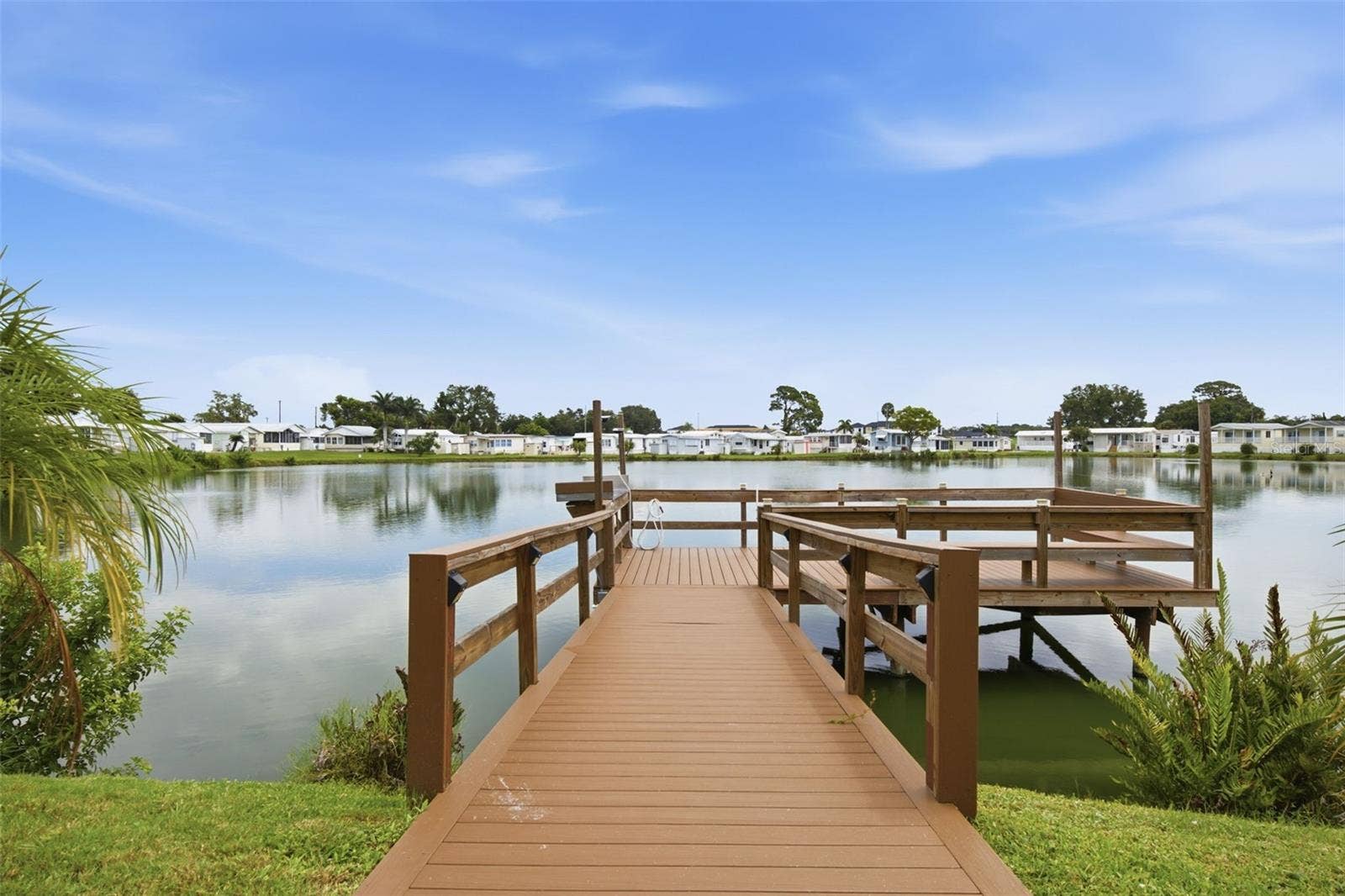 2215 73RD STREET E, #162, Palmetto, FL 34221 Community Fishing Pier