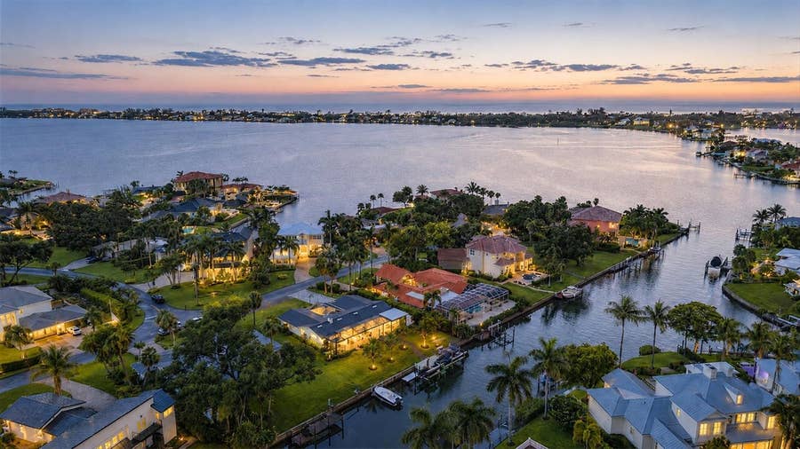 Property photo for 1761 SANDALWOOD DRIVE, Sarasota, FL