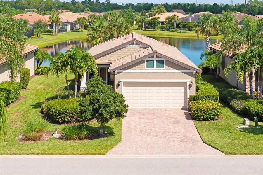 Property photo for 6726 HAVERHILL COURT, Bradenton, FL