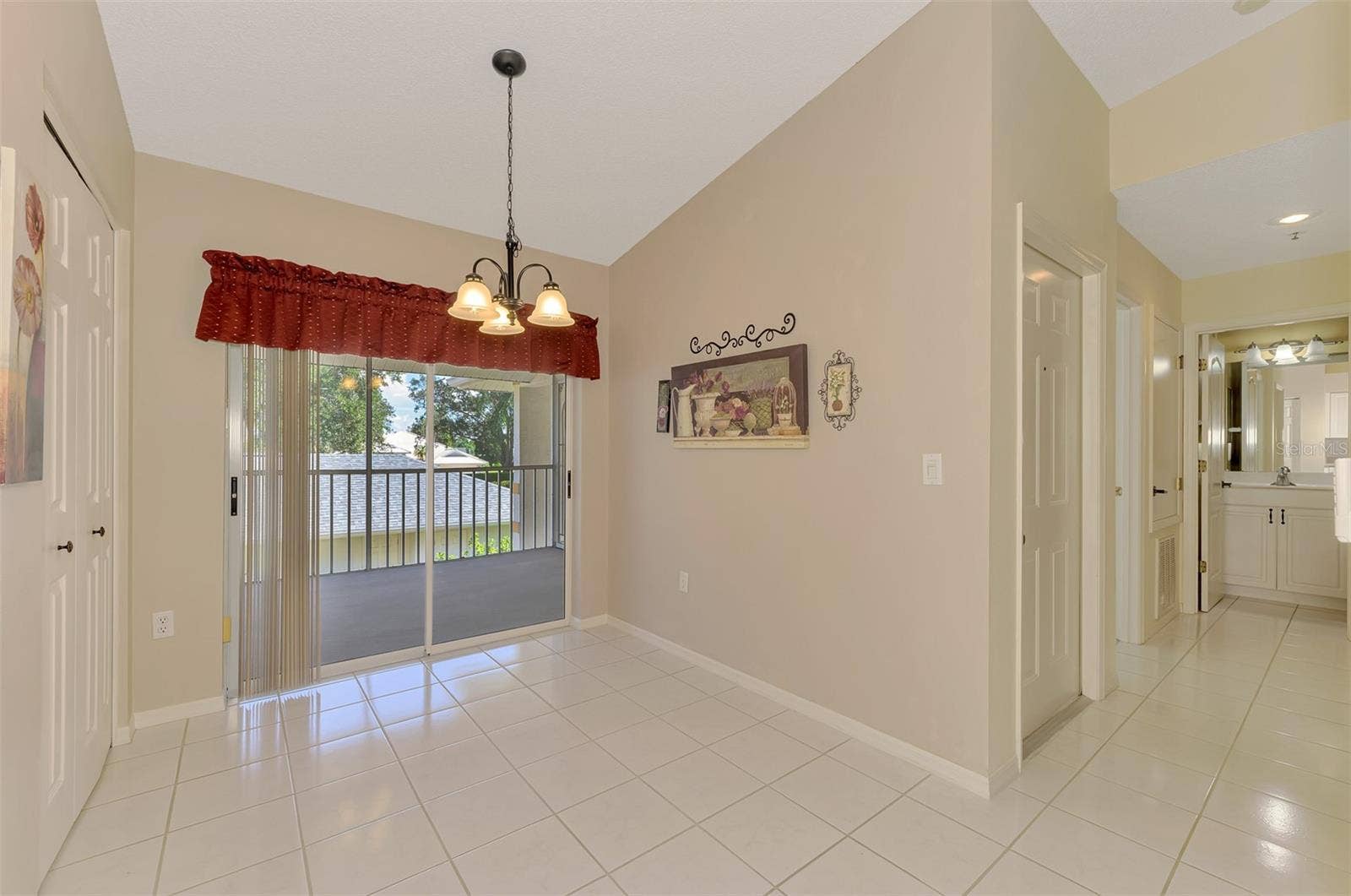 6904 DREWRYS BLUFF, #807, Bradenton, FL 34203 6904 DREWRYS BLUFF, #807, Bradenton, FL 34203