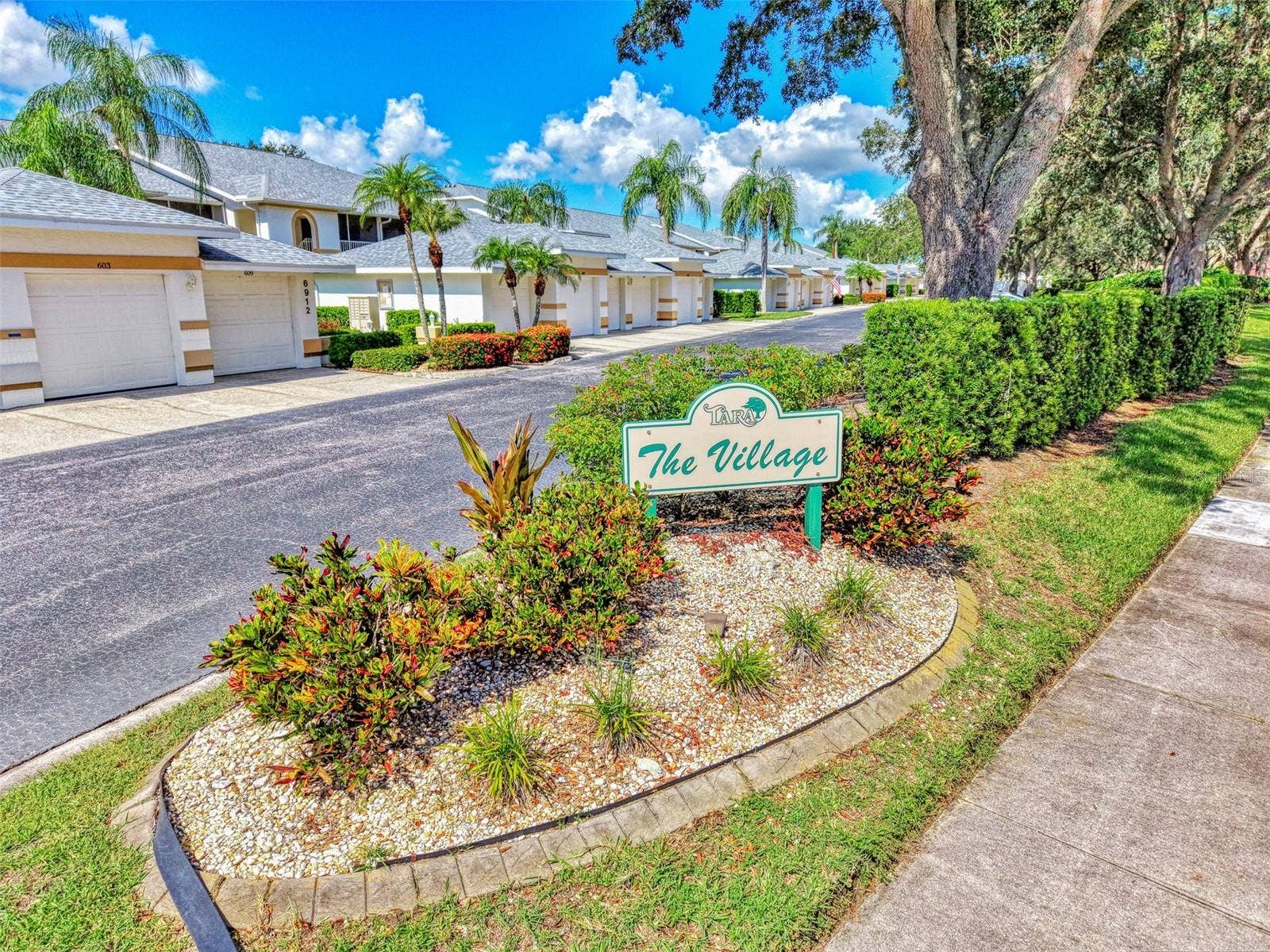 6904 DREWRYS BLUFF, #807, Bradenton, FL 34203 6904 DREWRYS BLUFF, #807, Bradenton, FL 34203