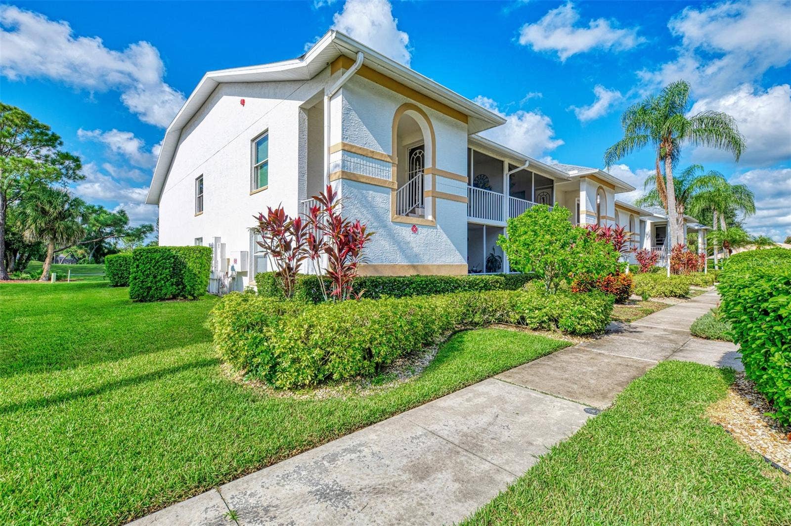 6904 DREWRYS BLUFF, #807, Bradenton, FL 34203 6904 DREWRYS BLUFF, #807, Bradenton, FL 34203