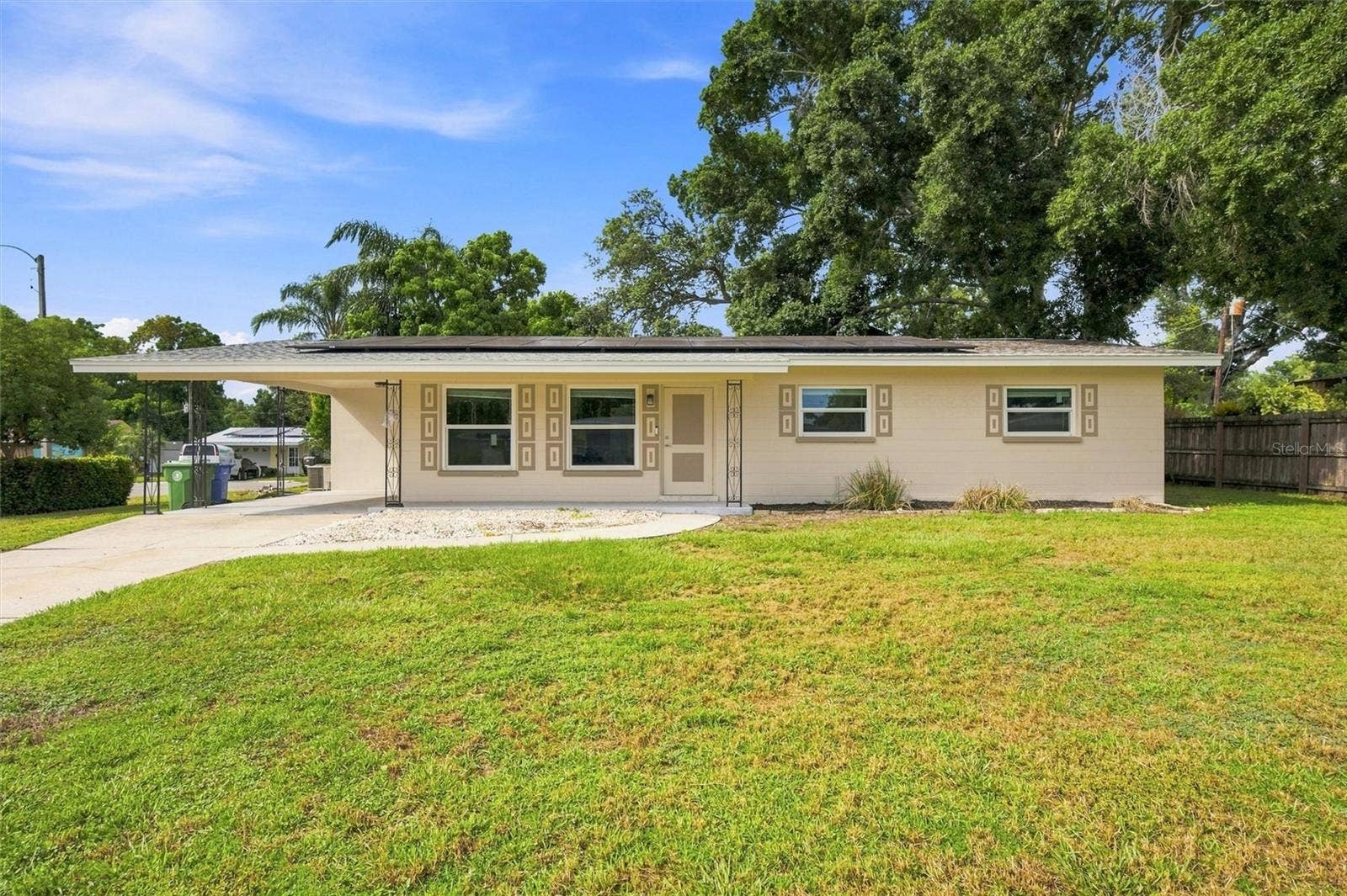 1906 15TH AVENUE DRIVE W, Bradenton, FL 34205
