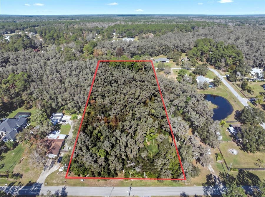Property photo for 32-26-18-0010-00000-0560 COUNTRY LANE, Lutz, FL