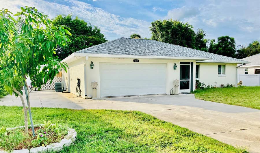Property photo for 380 S VENICE BOULEVARD, Venice, FL