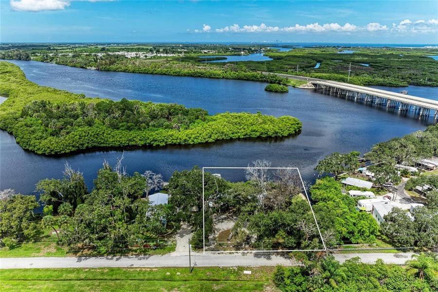 Property photo for 1609 SAFFOLD PARK DRIVE, Ruskin, FL