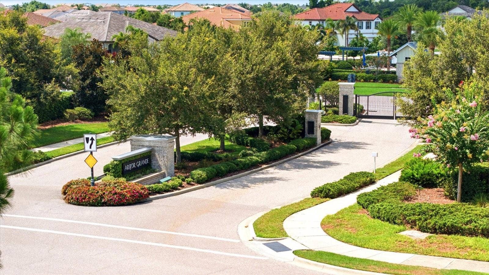 2528 STARWOOD COURT, Lakewood Ranch, FL 34211 GATED VILLA ENTRANCE