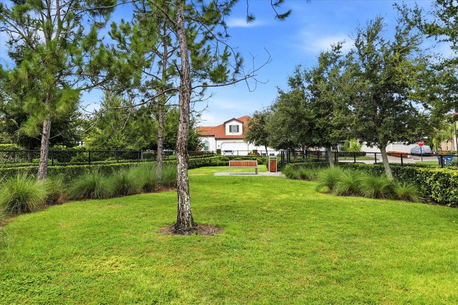 2528 STARWOOD COURT, Lakewood Ranch, FL 34211 VILLA DOG PARK