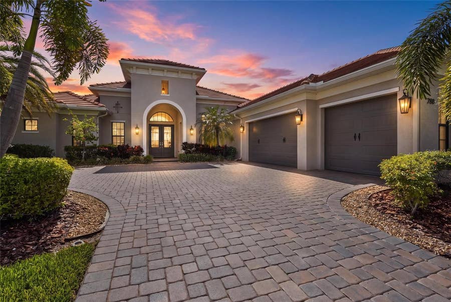 Property photo for 788 CROSSWIND AVENUE, Sarasota, FL