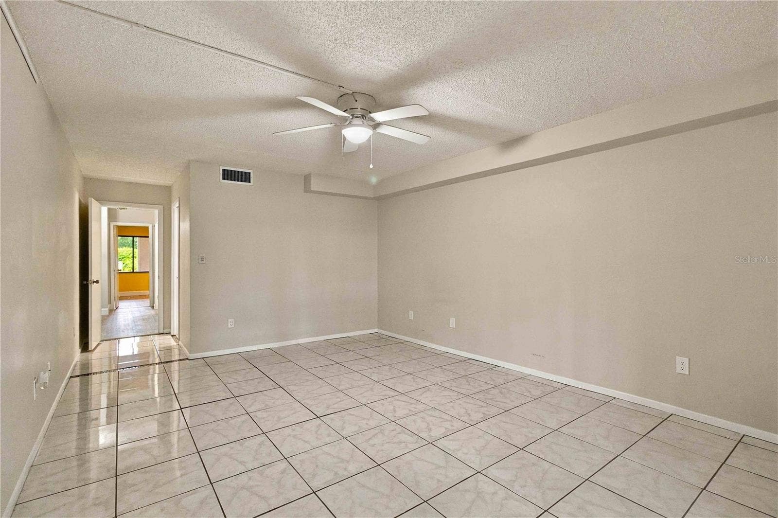 7500 40TH AVENUE W, #105, Bradenton, FL 34209 Primary Suite