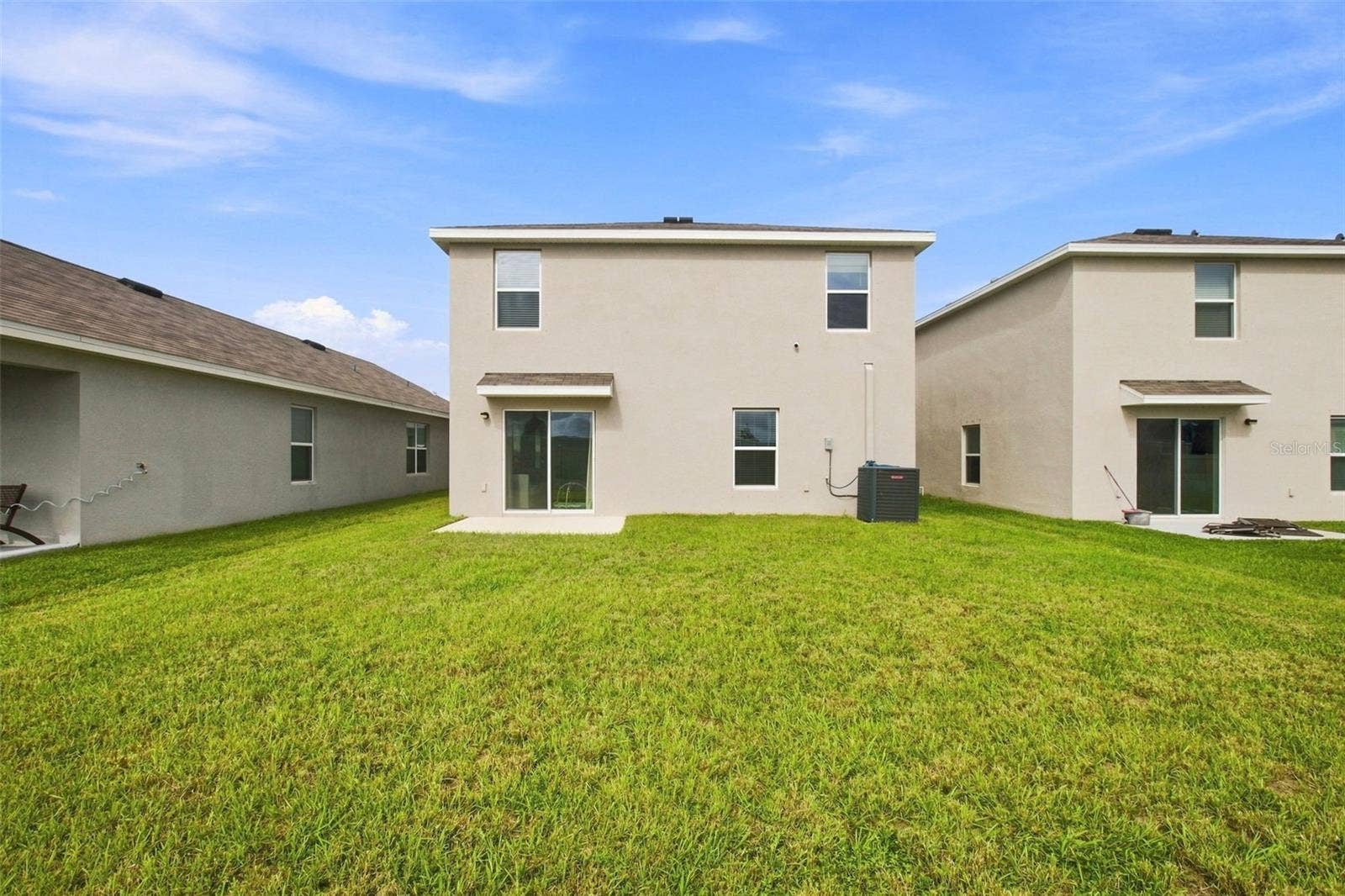 6118 DISTANT HAZE PLACE, Palmetto, FL 34221 Big backyard that could be fully fenced.