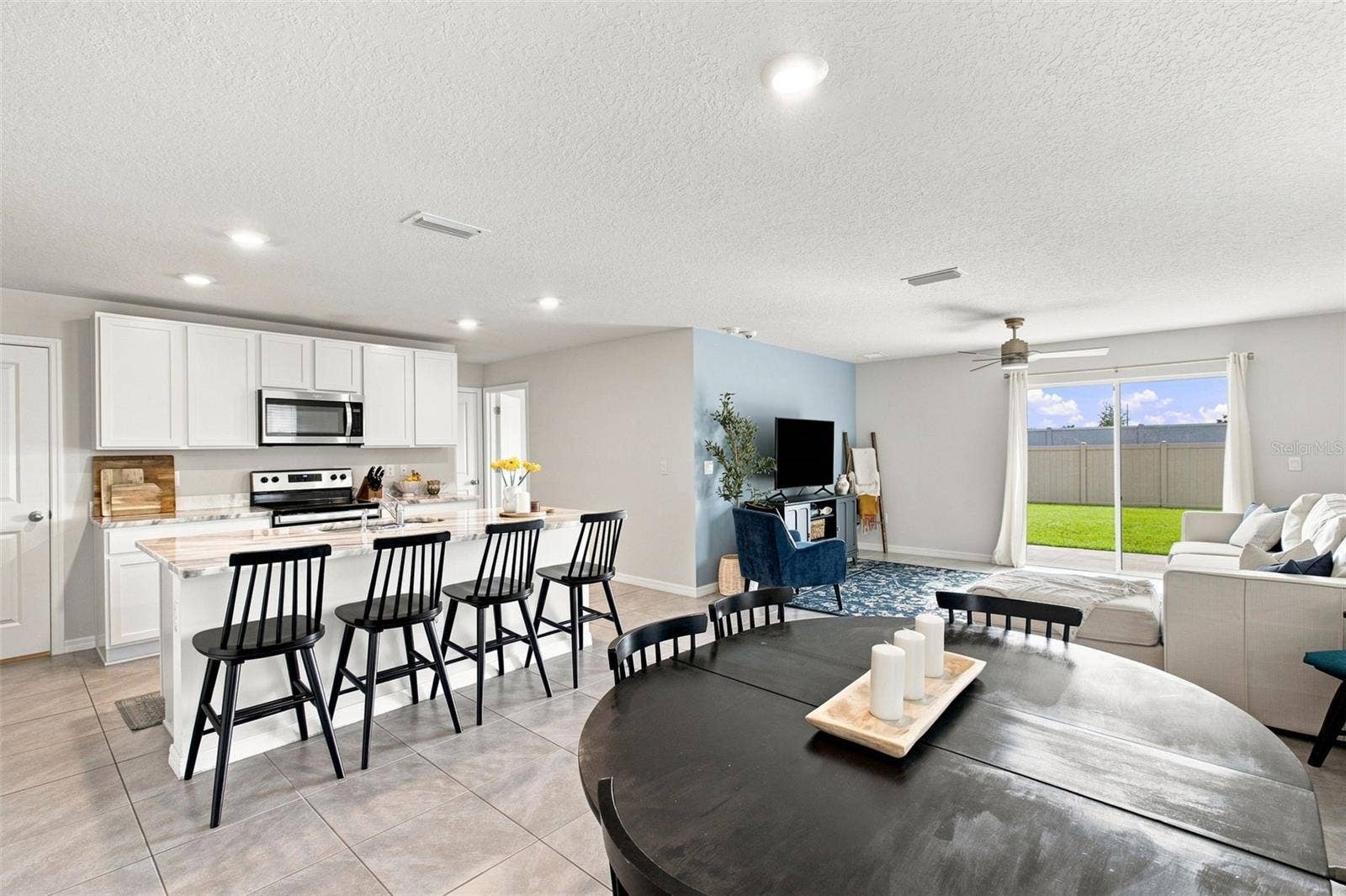 6118 DISTANT HAZE PLACE, Palmetto, FL 34221 Roomy kitchen dining