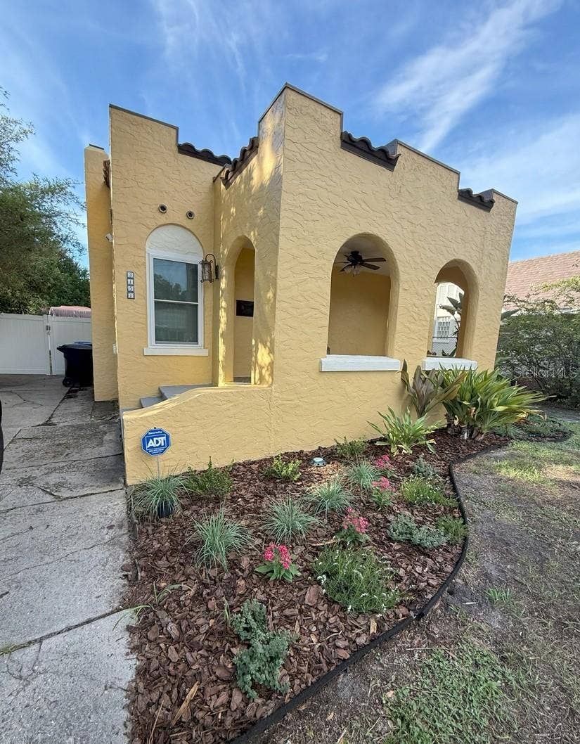Property photo for 3151 11TH AVENUE N, St Petersburg, FL