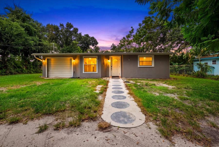 Property photo for 3031 KIRBY LANE, Sarasota, FL