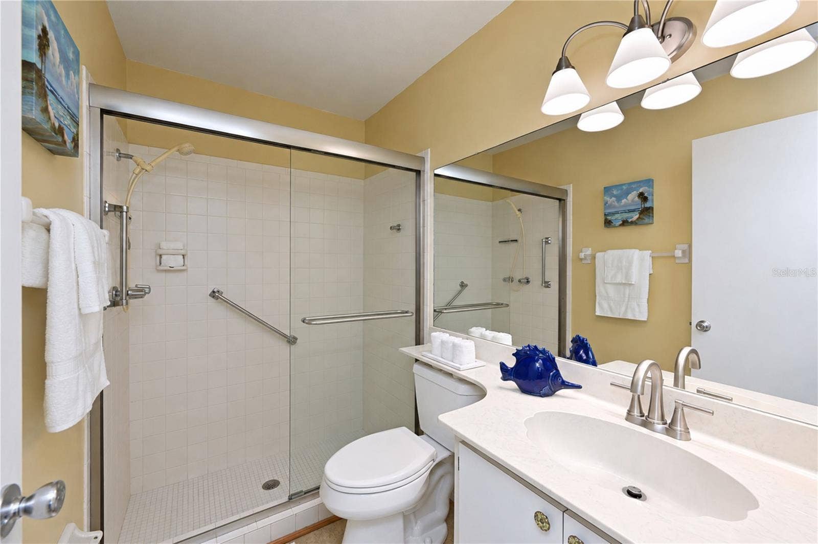 9406 ANDOVER CIRCLE, Bradenton, FL 34210 Secondary bathroom