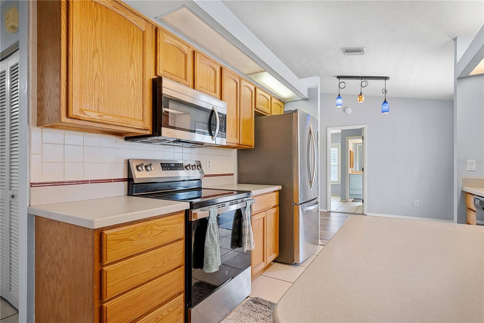 6305 61ST STREET E, Palmetto, FL 34221 6305 61ST STREET E, Palmetto, FL 34221