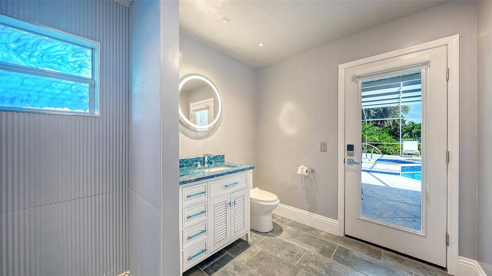 8136 REGENTS COURT, University Park, FL 34201