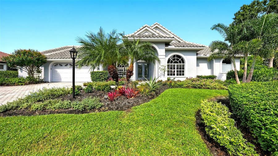 Property photo for 8136 REGENTS COURT, University Park, FL